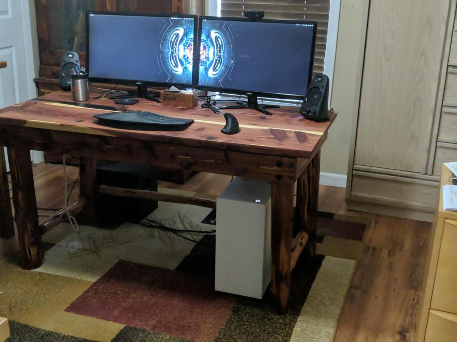 Cedar Slab Desk · Salt of the Earth Carpentry